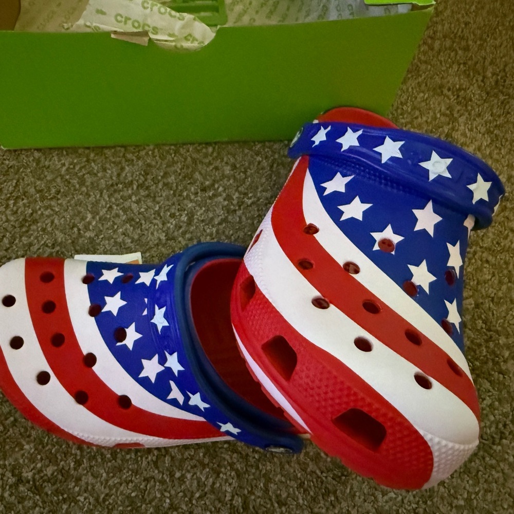 SOLD!! NEW! CROCS American Flag Clogs -Size 9 Women’s / Size 7 men’s